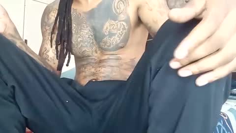 Snapshot of bad_dawgg chatting on March 12, 8:41 am rastafaria online show from March 12, 8:41 am