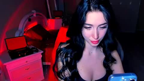 Miss Desire...do you remember online show from December 14, 6:41 pm