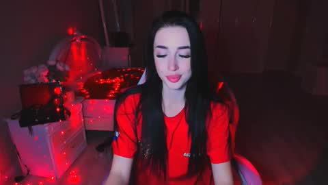 Miss Desire...do you remember online show from October 23, 4:17 pm