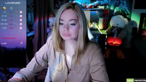 Snapshot of bad_girl009 chatting on March 3, 4:46 pm Lin online show from March 3, 4:46 pm