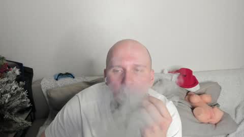 Snapshot of bad_hot_boy__209123 chatting on January 3, 6:35 pm Mike online show from January 3, 6:35 pm