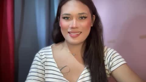 AMARA - FOLLOW ME AND THUMBS UP online show from February 9, 12:25 am