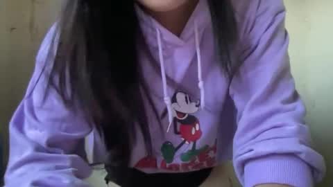 AMARA - FOLLOW ME AND THUMBS UP online show from April 4, 3:16 am