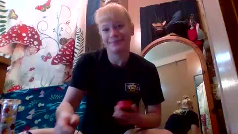 Snapshot of badbitch520 chatting on February 13, 7:26 am Badbitch520 online show from February 13, 7:26 am