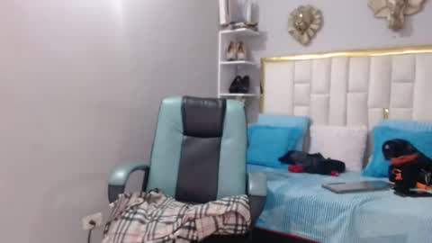 Snapshot of badboyjuan_ chatting on May 25, 11:38 am JUAN online show from May 25, 11:38 am
