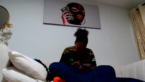 baddestslut001 online show from July 6, 3:25 pm