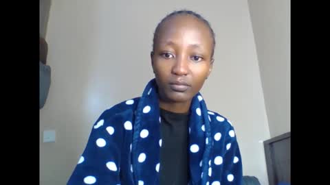 baddie_bunnie online show from April 3, 7:06 am