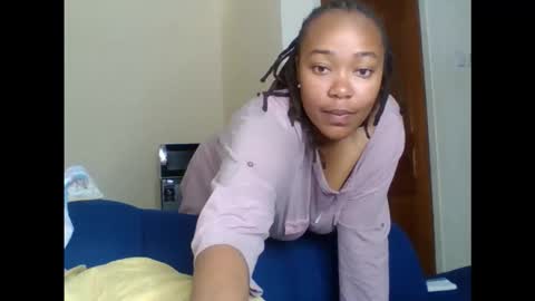 baddie_bunnie online show from May 16, 6:54 am