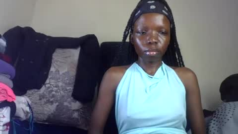 Snapshot of baddie_floxxy chatting on June 18, 5:17 pm baddie_floxxy online show from June 18, 5:17 pm