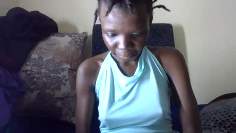 Snapshot of baddie_floxxy chatting on July 2, 8:37 pm baddie_floxxy online show from July 2, 8:37 pm