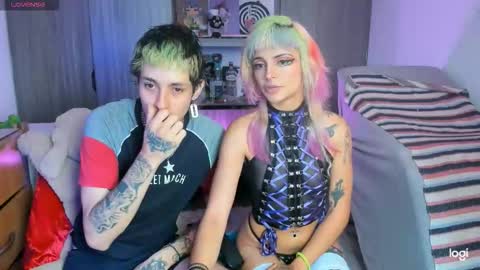 Snapshot of badeyes_crazylilgoat chatting on February 11, 6:13 pm Dan Lila online show from February 11, 6:13 pm