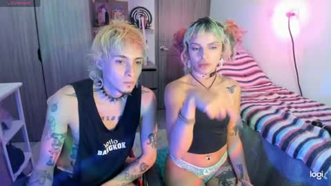 Dan  Lila  online show from April 8, 11:27 pm