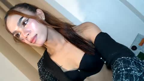 Snapshot of badgirl_jasmine chatting on June 15, 2:19 pm jasmine online show from June 15, 2:19 pm