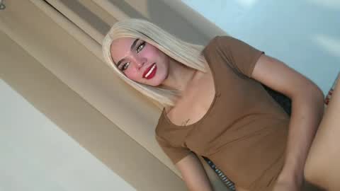 Snapshot of badgirl_jasmine chatting on June 18, 1:59 pm jasmine online show from June 18, 1:59 pm
