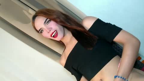 Snapshot of badgirl_jasmine chatting on June 19, 1:59 pm jasmine online show from June 19, 1:59 pm