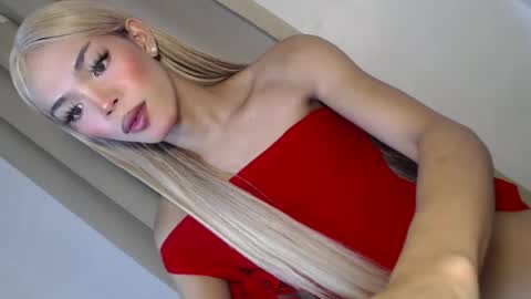 Snapshot of badgirl_jasmine chatting on July 7, 4:37 am jasmine online show from July 7, 4:37 am