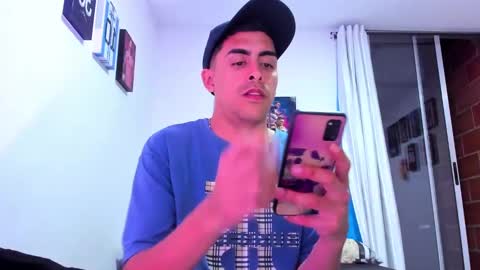 Snapshot of badjuanhot chatting on December 14, 3:40 am Juan Help us reach 100 likes online show from December 14, 3:40 am