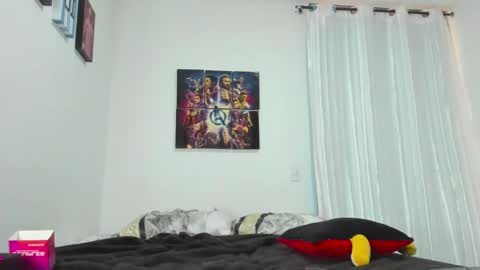 Snapshot of badjuanhot chatting on December 21, 2:04 pm Juan Help us reach 100 likes online show from December 21, 2:04 pm