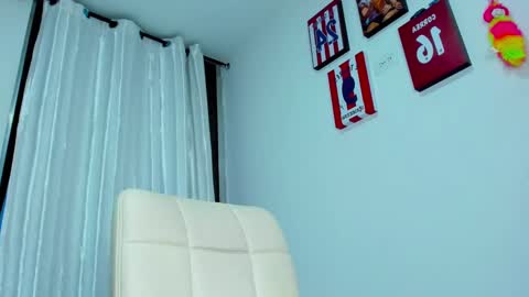 Snapshot of badjuanhot chatting on December 29, 7:17 am Juan Help us reach 100 likes online show from December 29, 7:17 am