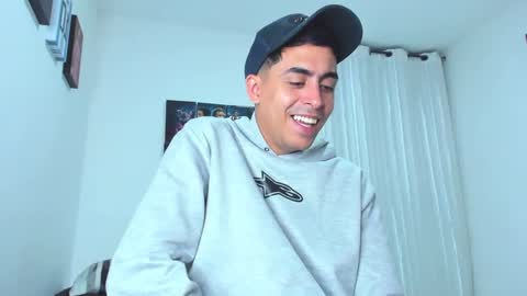 Snapshot of badjuanhot chatting on December 31, 6:59 am Juan Help us reach 100 likes online show from December 31, 6:59 am