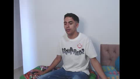 Snapshot of badjuanhot chatting on January 12, 12:23 pm Juan Help us reach 100 likes online show from January 12, 12:23 pm