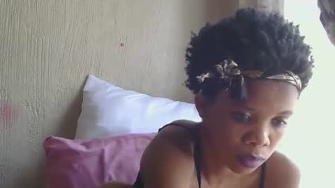 Snapshot of badkittylilyx chatting on September 20, 8:37 am Lily online show from September 20, 8:37 am