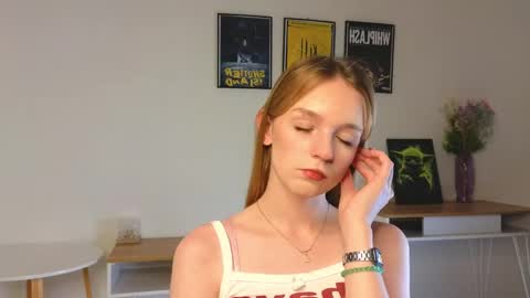 Kate online show from May 29, 4:05 pm