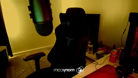 Snapshot of baftez chatting on February 24, 7:55 am Baffels online show from February 24, 7:55 am