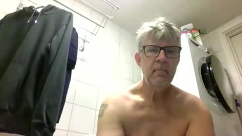 baggelina75 online show from June 10, 3:39 am