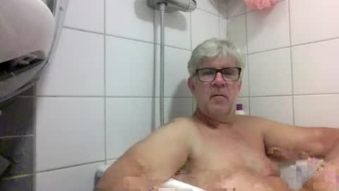baggelina75 online show from July 6, 6:43 pm