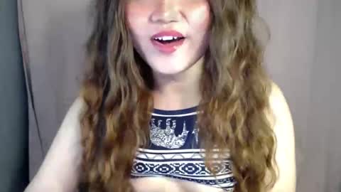 april online show from November 5, 10:10 pm