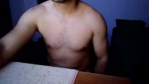 baiat_frumusel online show from November 12, 10:30 pm