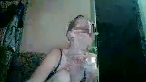 Snapshot of bamacpl80 chatting on February 18, 1:43 am bamacpl80 online show from February 18, 1:43 am