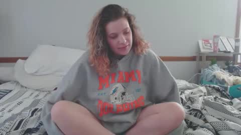 Snapshot of bambi_ambi chatting on December 21, 8:43 pm Bambi online show from December 21, 8:43 pm