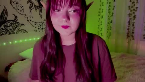 Snapshot of bambimayy chatting on January 8, 4:53 pm May 3 online show from January 8, 4:53 pm