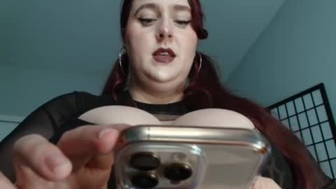 bambixxlynn online show from April 14, 1:22 am