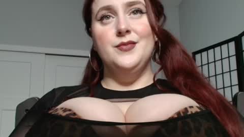 bambixxlynn online show from May 28, 12:19 am