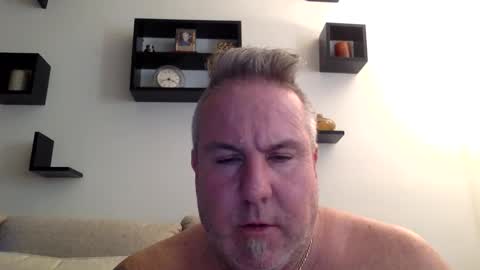 banana5289 online show from March 9, 8:35 pm