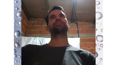 Snapshot of banana_argen_15 chatting on December 15, 1:35 am Ezequiel online show from December 15, 1:35 am