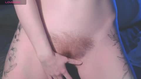 Snapshot of banana_kitty chatting on April 10, 3:17 pm . online show from April 10, 3:17 pm