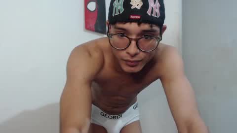 Snapshot of banban_fox chatting on May 16, 11:53 am Ban Fox online show from May 16, 11:53 am