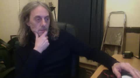 Snapshot of bangintoleather chatting on January 17, 3:00 am bangintoleather online show from January 17, 3:00 am