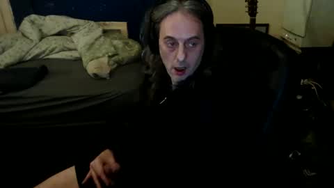 Snapshot of bangintoleather chatting on February 7, 4:05 am bangintoleather online show from February 7, 4:05 am