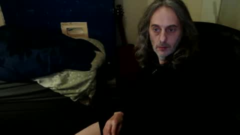 Snapshot of bangintoleather chatting on February 19, 3:24 am bangintoleather online show from February 19, 3:24 am