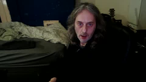 Snapshot of bangintoleather chatting on March 4, 2:28 am bangintoleather online show from March 4, 2:28 am