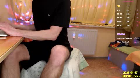 Snapshot of banschie chatting on January 17, 7:06 pm online show from January 17, 7:06 pm