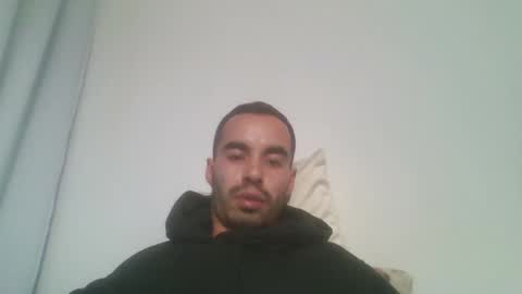 Snapshot of bape42 chatting on December 19, 10:06 pm Bape online show from December 19, 10:06 pm