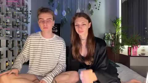 Snapshot of barbie_bi chatting on March 1, 7:48 pm My name is Molly. Please say hello I like talking to you. If you have any wishes or obscene desires please use the tip menu online show from March 1, 7:48 pm