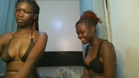 queen online show from November 17, 8:58 pm