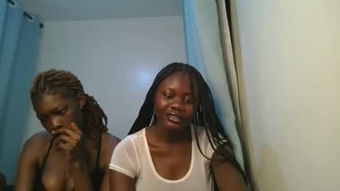 Snapshot of barbie_queen2 chatting on March 14, 10:26 pm queen online show from March 14, 10:26 pm